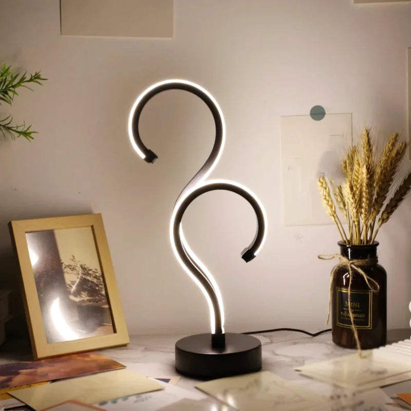 Lampe de chevet moderne en spirale noire