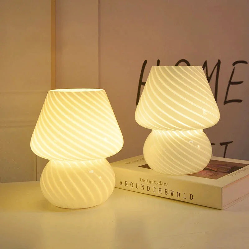 Petite lampe de chevet champignon vintage