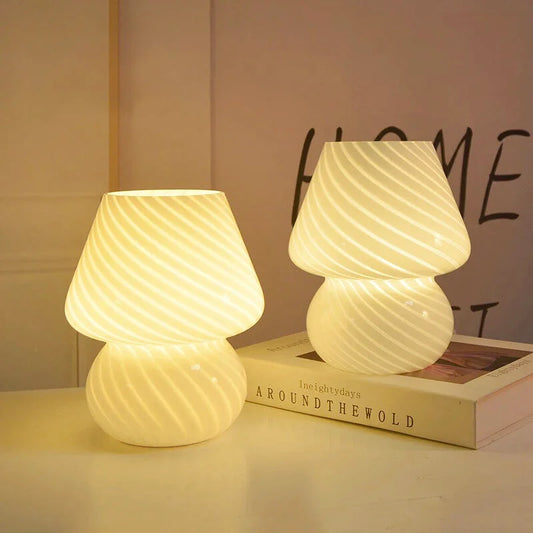 Petite lampe de chevet champignon vintage